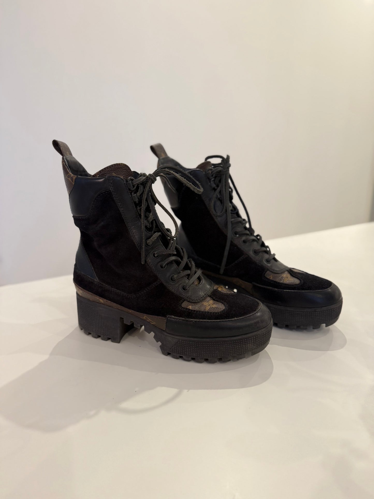 Louis vuitton kengät 37,5