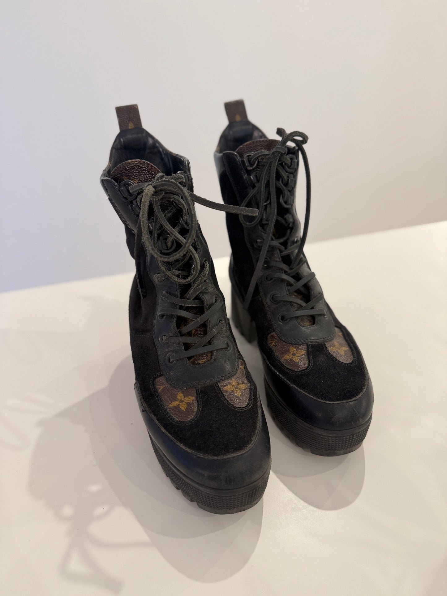 Louis vuitton kengät 37,5